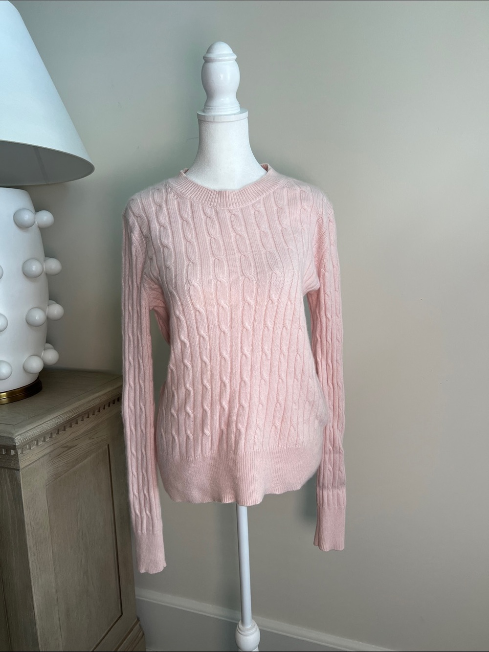 Vineyard Vines women’s cashmere sweater light pink size medium